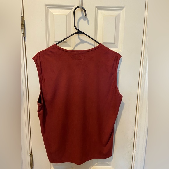 Men’s Burgundy Lace-up Tank Top - Picture 4 of 4